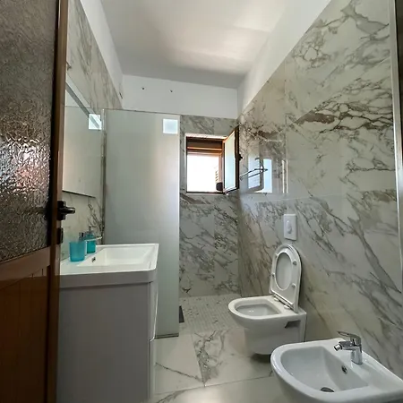 Hodo Apartment *