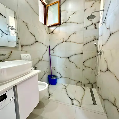 Hodo Apartment *